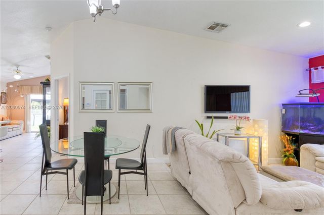 17676 SW 6th Ct, Pembroke Pines, FL 33029