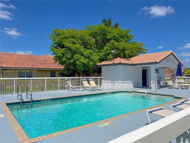 17676 SW 6th Ct, Pembroke Pines, FL 33029