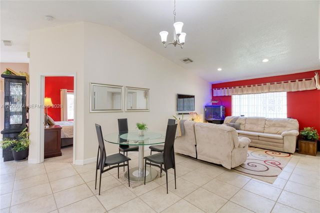 17676 SW 6th Ct, Pembroke Pines, FL 33029