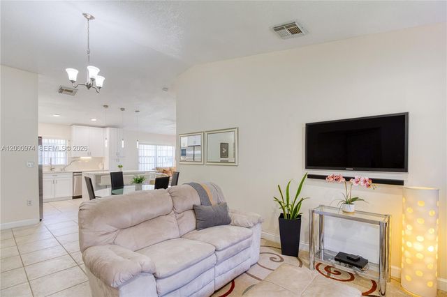 17676 SW 6th Ct, Pembroke Pines, FL 33029