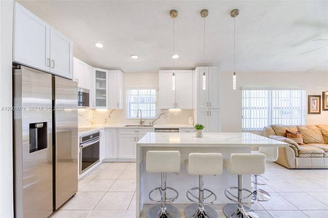 17676 SW 6th Ct, Pembroke Pines, FL 33029