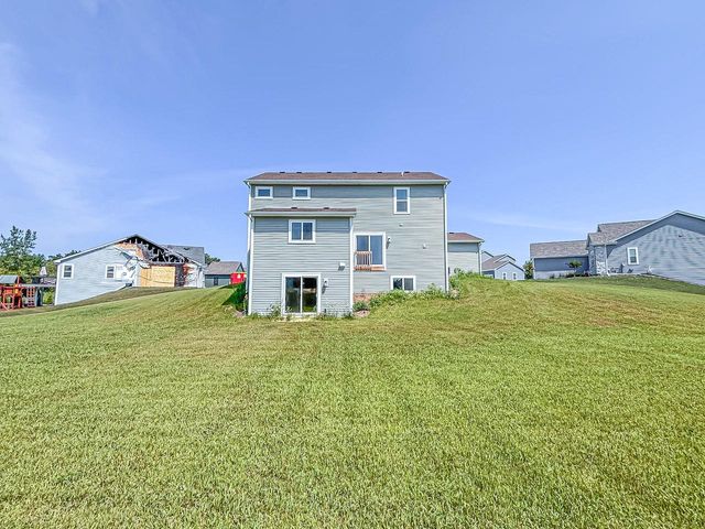 W194N15744 East Gate COURT, Jackson, WI 53037