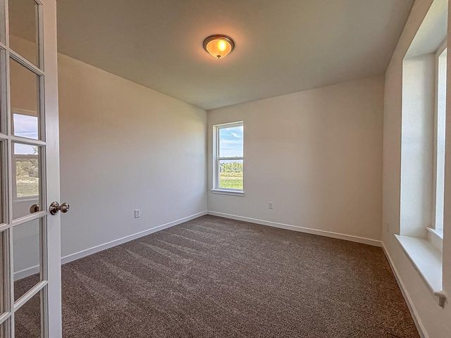 W194N15744 East Gate COURT, Jackson, WI 53037