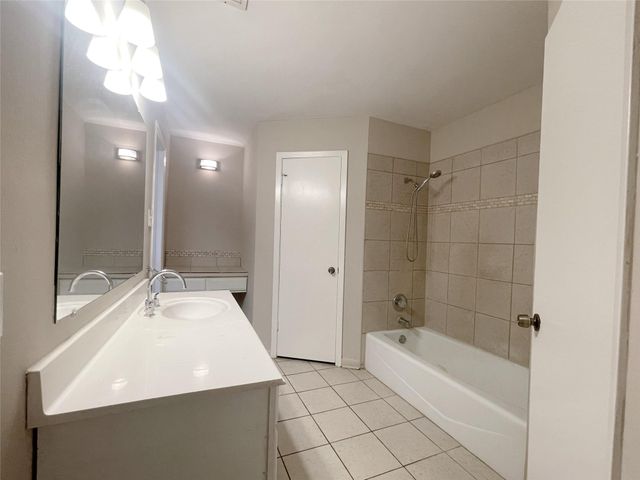 1922 Havenhouse, Spring, TX 77386