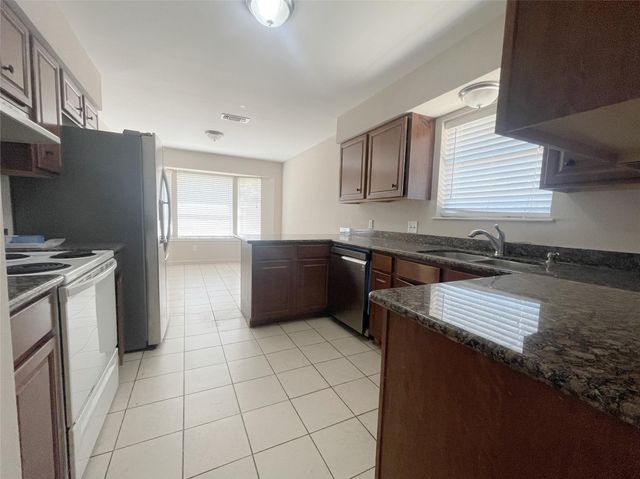 1922 Havenhouse, Spring, TX 77386