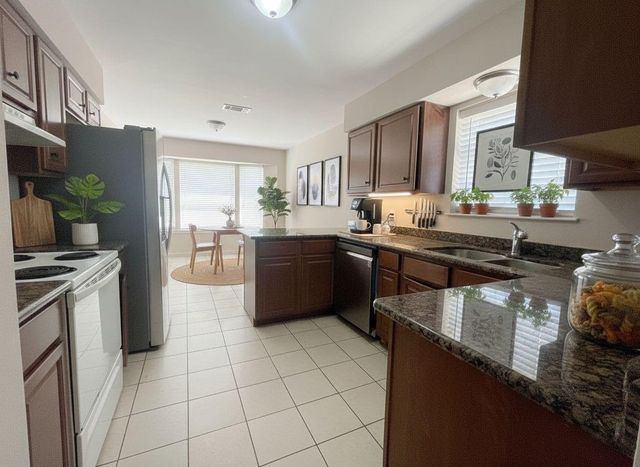 1922 Havenhouse, Spring, TX 77386
