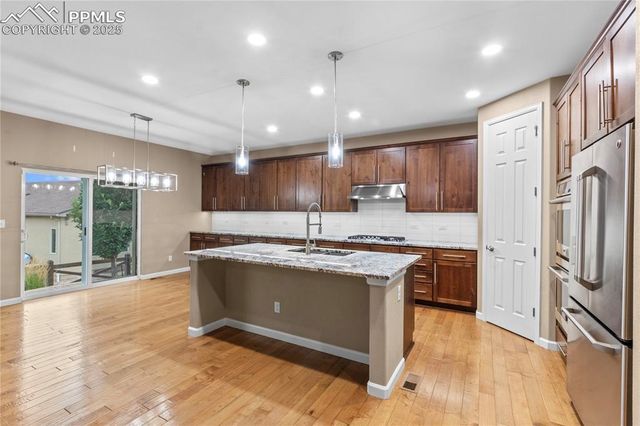 8118 Cedarstone Lane, Colorado Springs, CO 80927