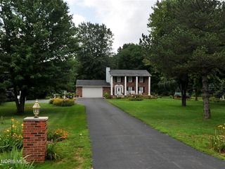 9753 Old State Line Road, Holland, OH 43528