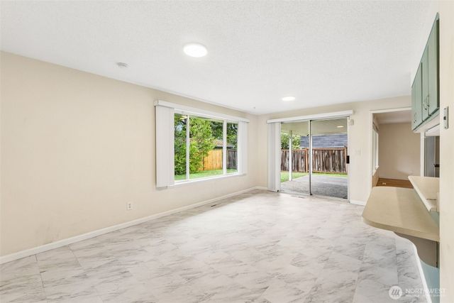 6202 84th Street SW, Lakewood, WA 98499