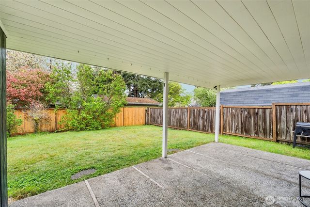 6202 84th Street SW, Lakewood, WA 98499