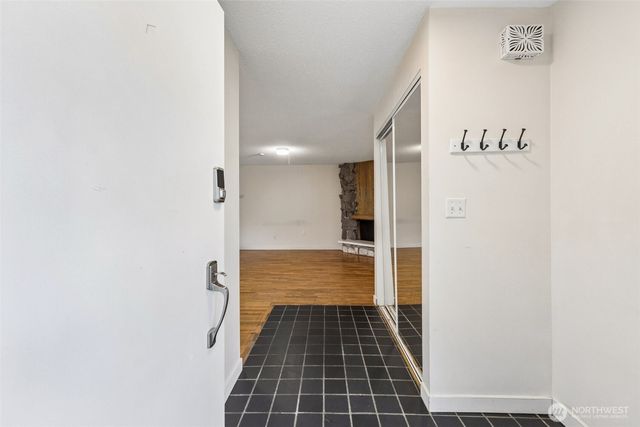 6202 84th Street SW, Lakewood, WA 98499
