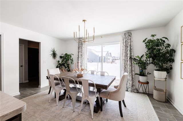 16 Parkglen Drive, Henrietta, NY 14467