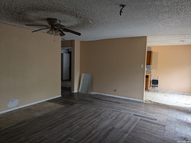 7681 Tarrasa, San Antonio, TX 78239