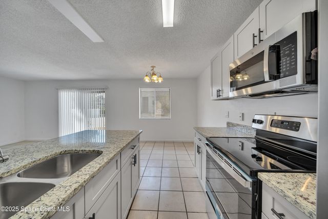 451 Mercury Avenue SE 102, Palm Bay, FL 32909