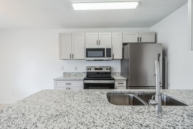 451 Mercury Avenue SE 102, Palm Bay, FL 32909