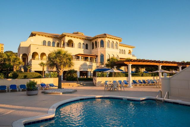 320 Colonnade Ave, Myrtle Beach, SC 29572