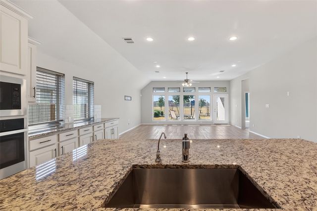 3610 Brattain Drive, Iowa Colony, TX 77583