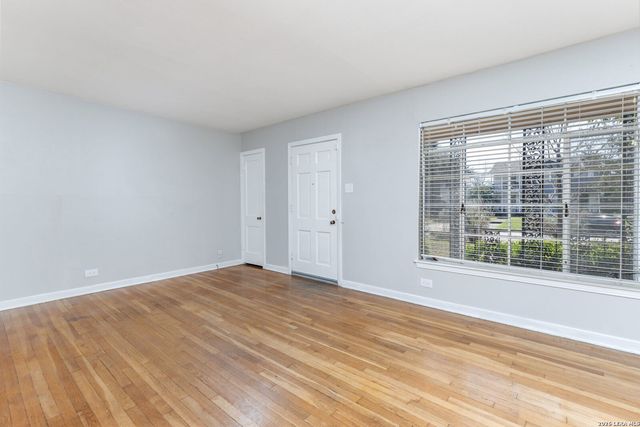 423 Bryn Mawr, San Antonio, TX 78209