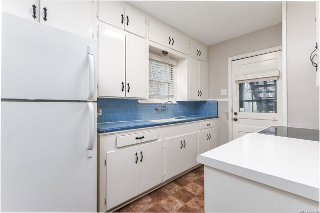 423 Bryn Mawr, San Antonio, TX 78209