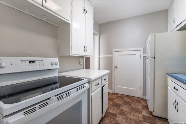 423 Bryn Mawr, San Antonio, TX 78209