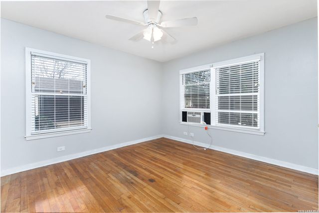 423 Bryn Mawr, San Antonio, TX 78209