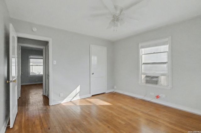 423 Bryn Mawr, San Antonio, TX 78209