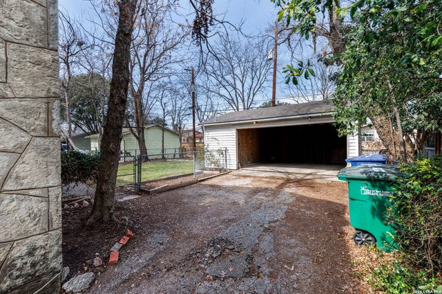 423 Bryn Mawr, San Antonio, TX 78209