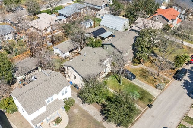 423 Bryn Mawr, San Antonio, TX 78209