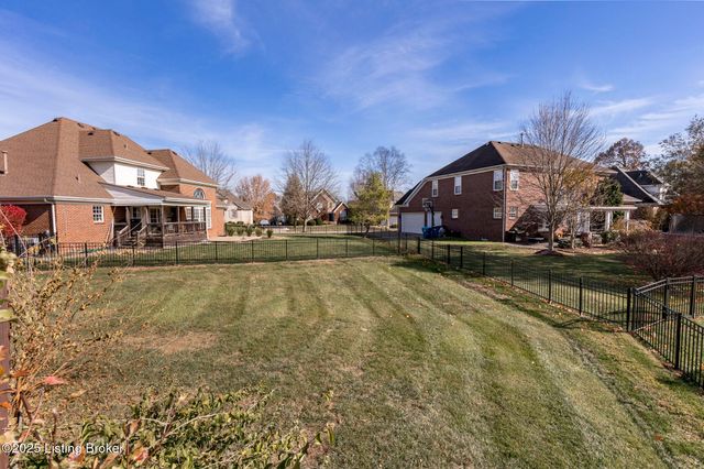 14605 Cressington Cir, Louisville, KY 40245