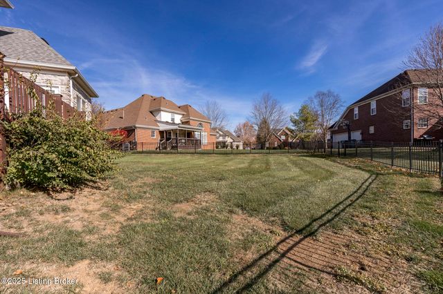 14605 Cressington Cir, Louisville, KY 40245