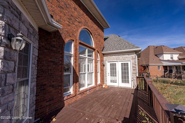 14605 Cressington Cir, Louisville, KY 40245