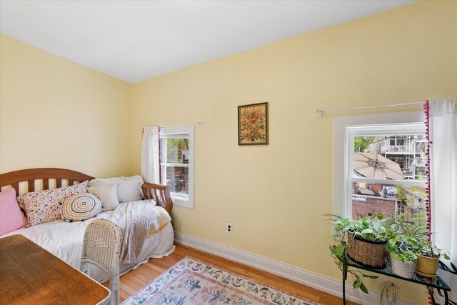 812 S Bell Avenue, Chicago, IL 60612