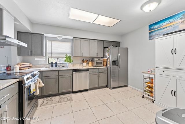 1000 S Miramar Avenue A, Indialantic, FL 32903