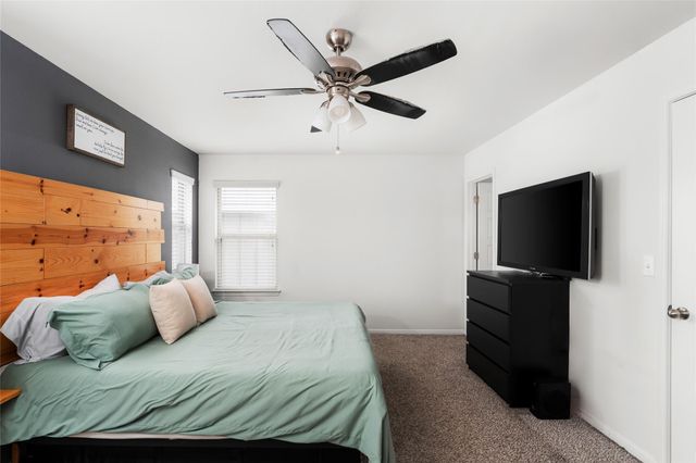 249 Wapiti RD, Buda, TX 78610