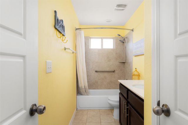 249 Wapiti RD, Buda, TX 78610