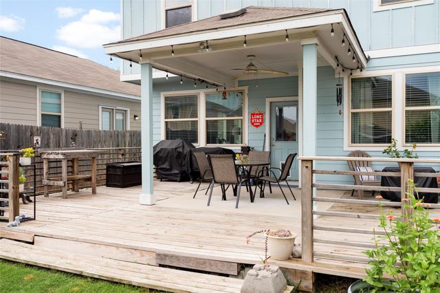 249 Wapiti RD, Buda, TX 78610