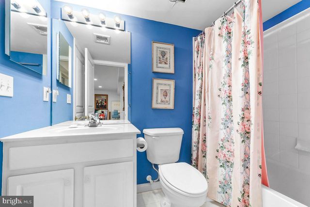 515 WISTERIA DR, Kennett Square, PA 19348