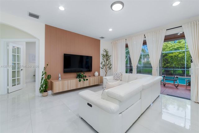 16759 NW 15th Street, Pembroke Pines, FL 33028
