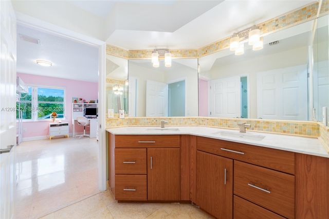 16759 NW 15th Street, Pembroke Pines, FL 33028