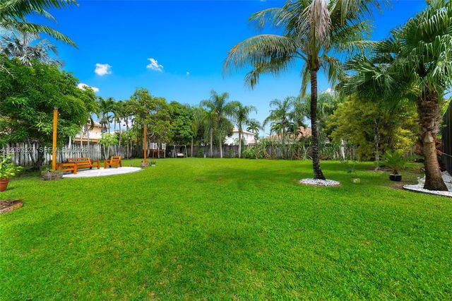 16759 NW 15th Street, Pembroke Pines, FL 33028