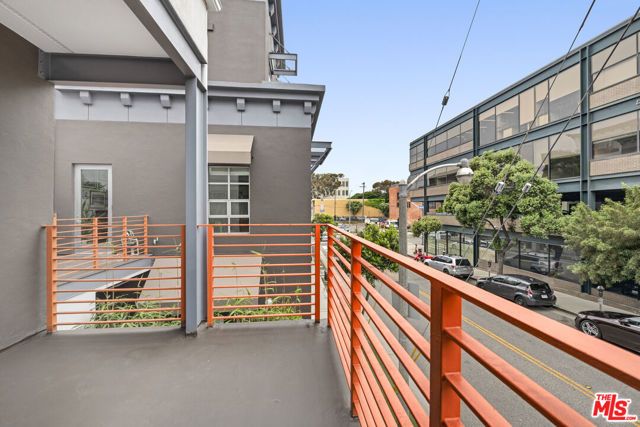 212 Marine Street 203, Santa Monica, CA 90405