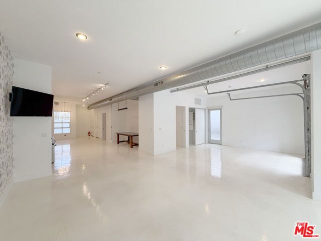 212 Marine Street 203, Santa Monica, CA 90405