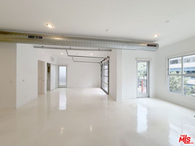 212 Marine Street 203, Santa Monica, CA 90405