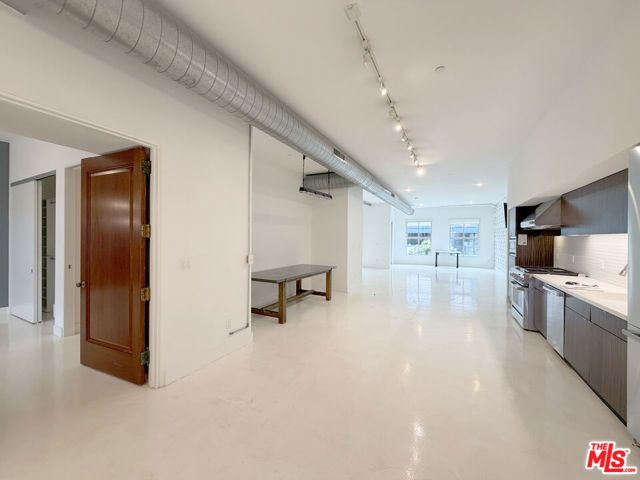 212 Marine Street 203, Santa Monica, CA 90405