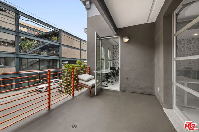 212 Marine Street 203, Santa Monica, CA 90405