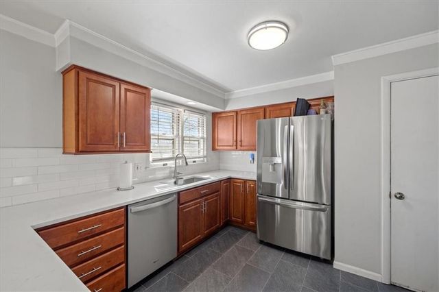 8343 Travis Lane, Overland Park, KS 66212