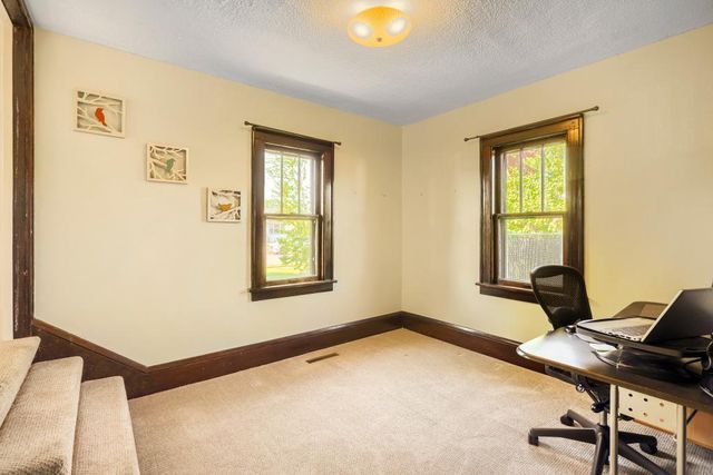 122 W Douglas Street, South Saint Paul, MN 55075