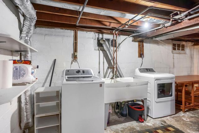 122 W Douglas Street, South Saint Paul, MN 55075