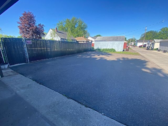 122 W Douglas Street, South Saint Paul, MN 55075