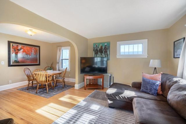 122 W Douglas Street, South Saint Paul, MN 55075